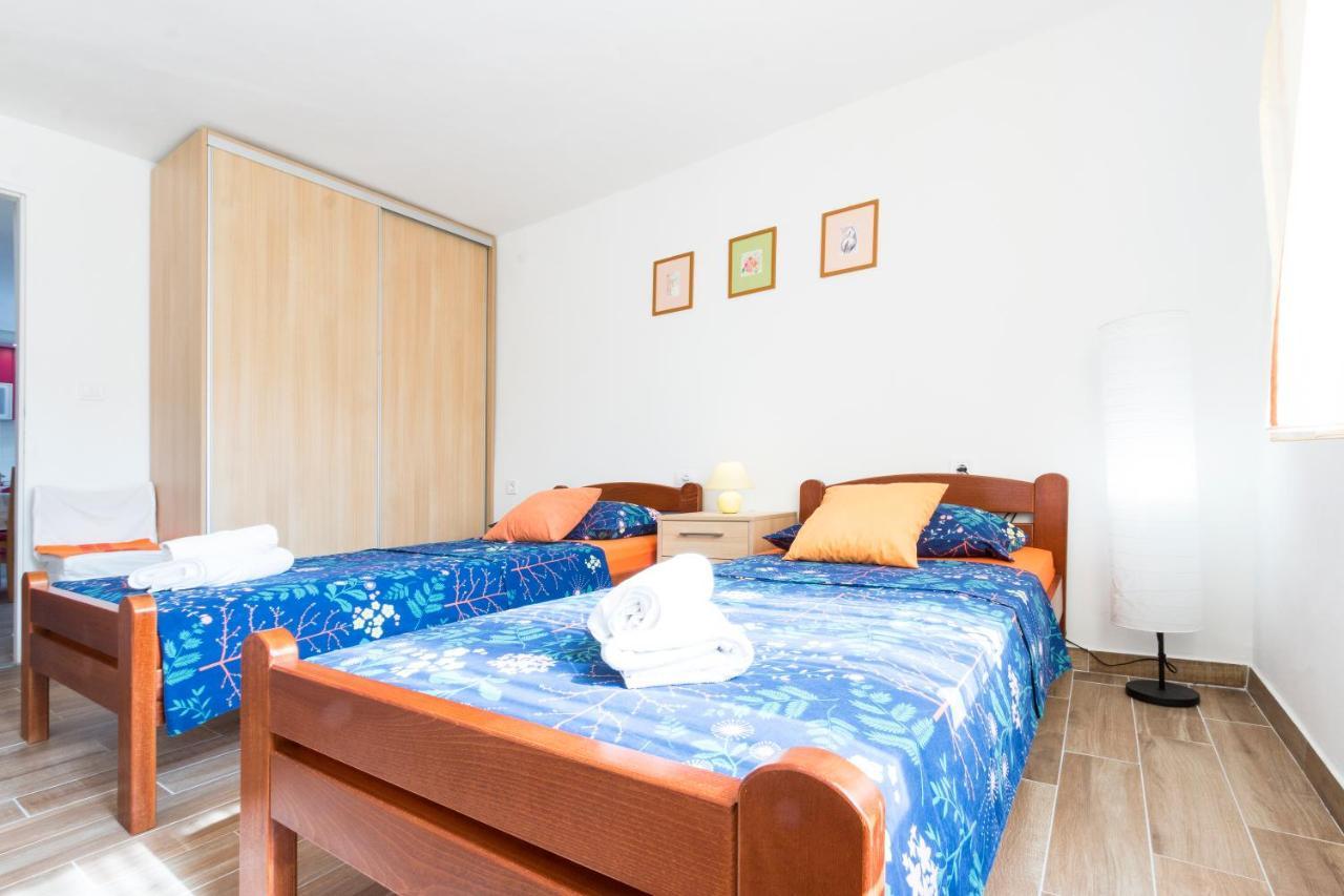 Apartment Katarina Pula Luaran gambar