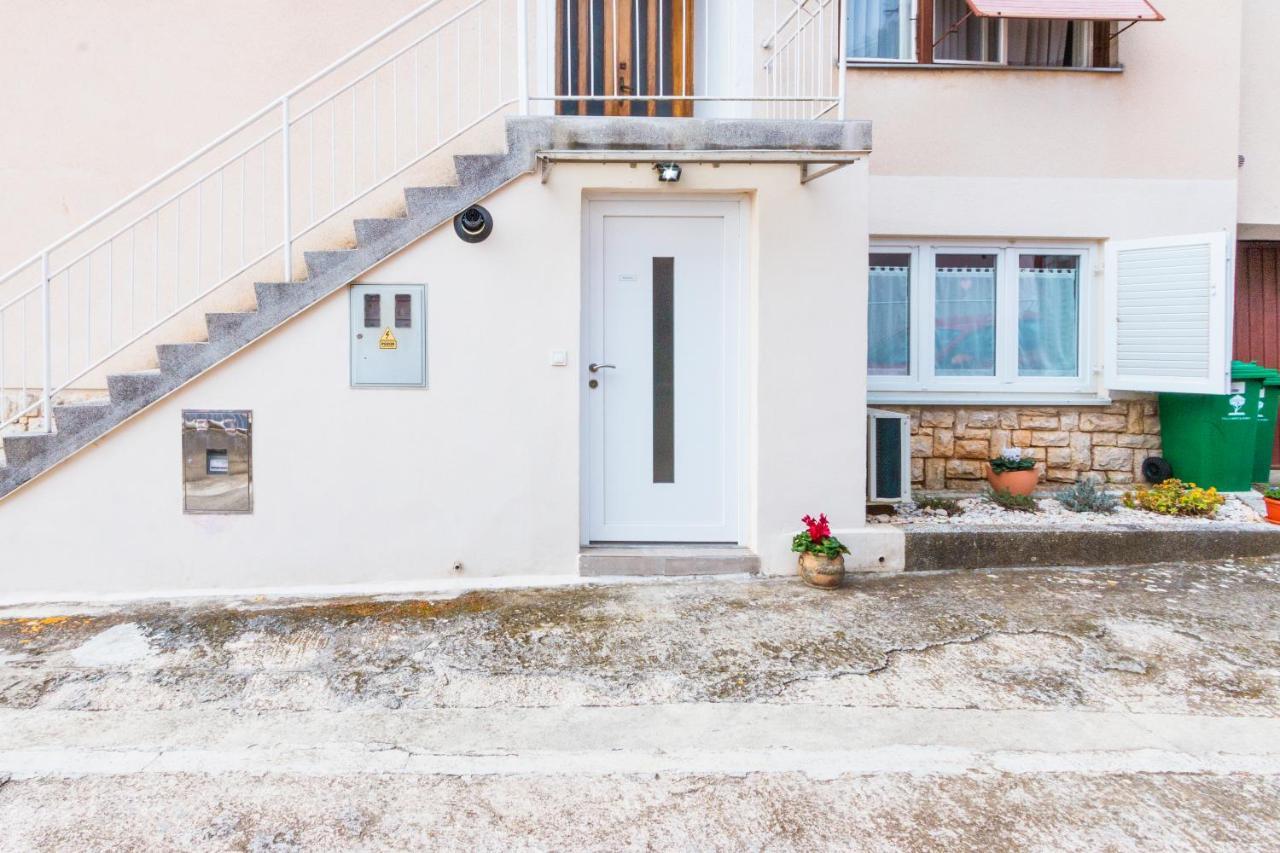 Apartment Katarina Pula Luaran gambar
