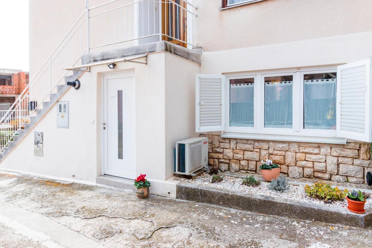 Apartment Katarina Pula Luaran gambar